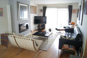 Living Room- click for photo gallery